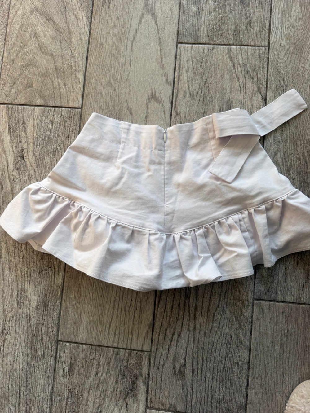 Girls White  Ruffle Skort - Picture 2 of 3